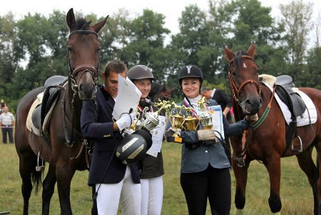 В Тамбове прощались с летом конно-спортивными соревнованиями - фото 1