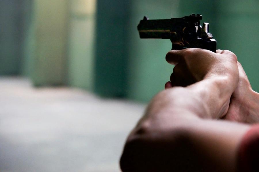 В Моршанске мужчина устроил стрельбу из травматического пистолета