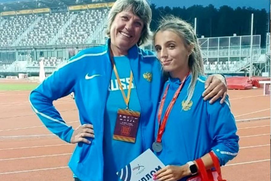 Легкоатлетка Ульяна Баженова выиграла "бронзу" на всероссийских соревнованиях
