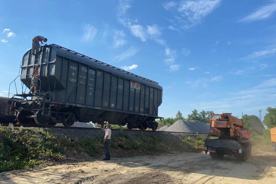 АО "Экоойл" осуществил первую отправку продукции по железной дороге на экспорт