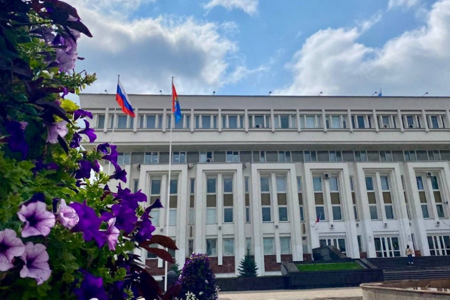 Рядом со зданием правительства региона ограничат движение транспорта