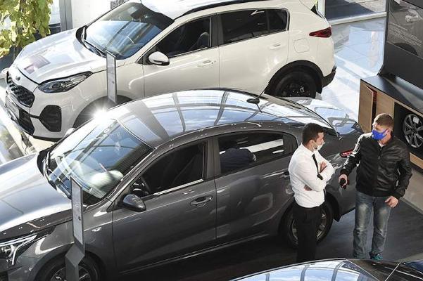 Продажи автомобилей с пробегом выросли в РФ на 36%