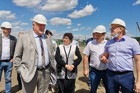 Евгений Матушкин проинспектировал ход строительства лагеря 