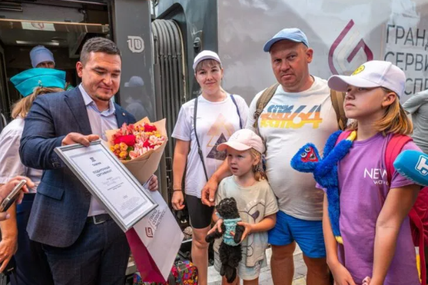 Тамбовчанин стал пятимиллионным пассажиром поезда в Крым