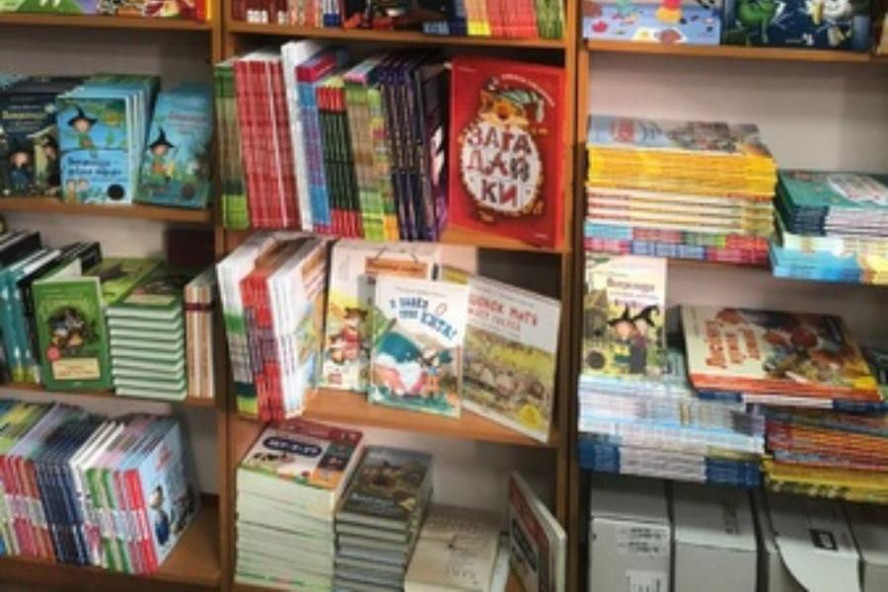 Для тамбовской детской библиотеки имени Маршака закупили более 4 тысяч новых книг