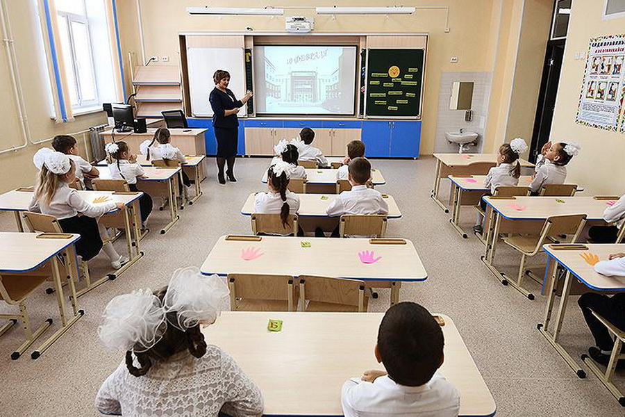 Осенью в России планируют утвердить стандарт на школьную форму
