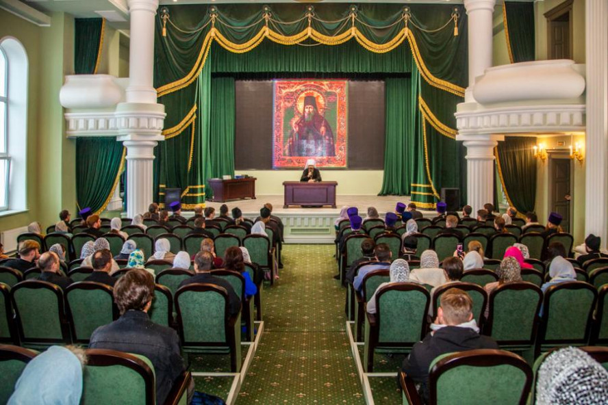 В Тамбовской духовной семинарии прошел выпускной акт
