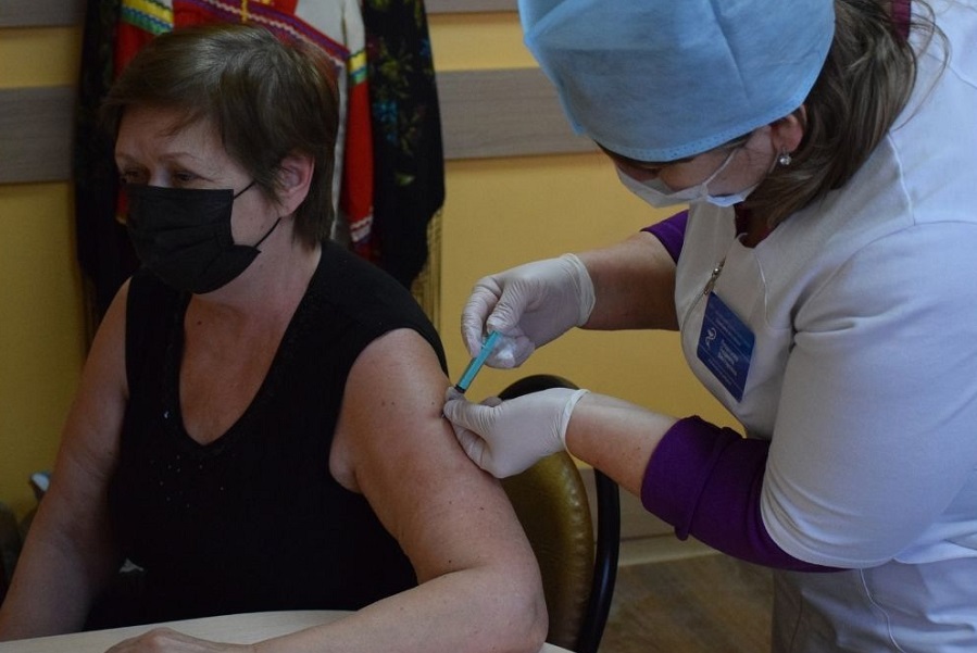 В Тамбове на Полынковской сегодня работал мобильный пункт вакцинации