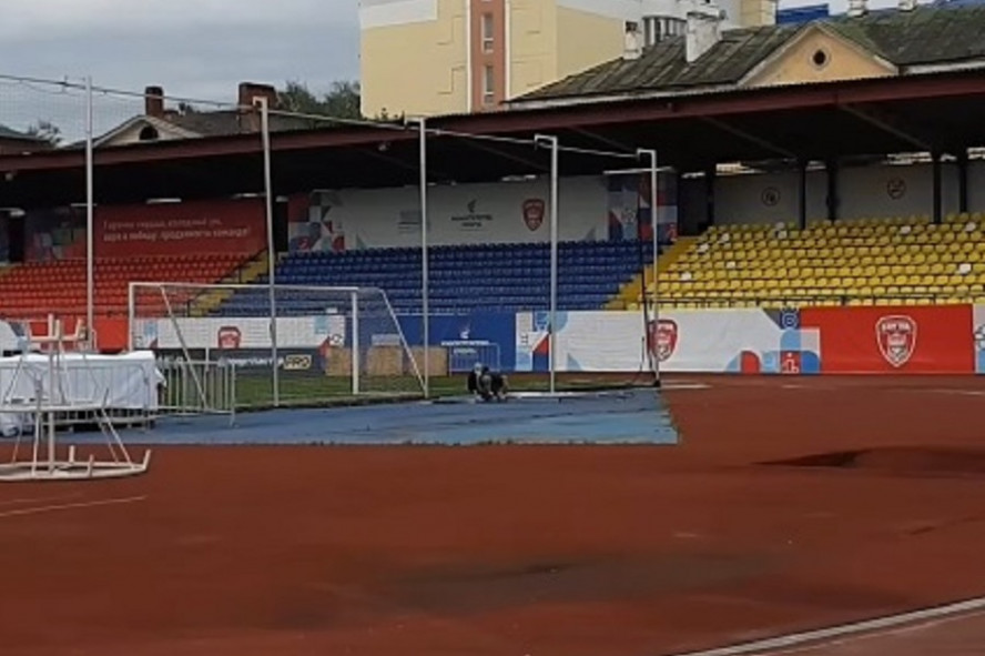 Стадион "Спартак" в Тамбове готовят к новому футбольному сезону