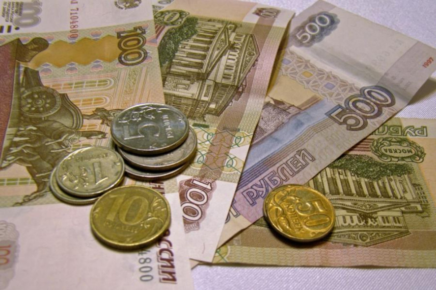 Минимальный размер оплаты труда в России повысят на 18,5 процентов 