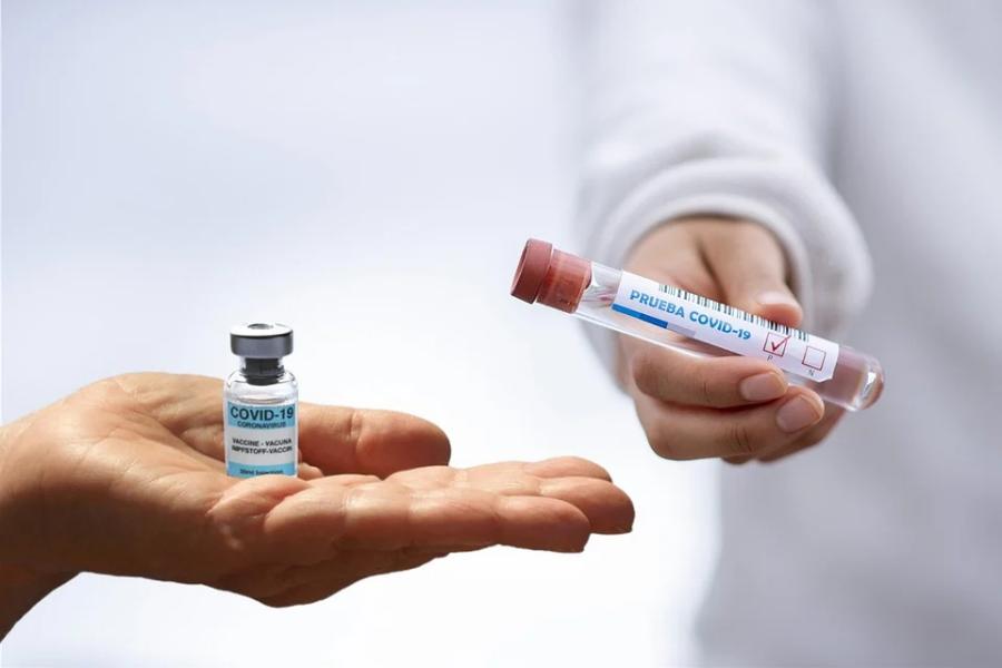 Минздрав одобрил проведение клинических исследований вакцины от COVID-19 для детей