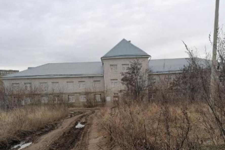 Недостроенную школу в Ласках хотят продать за 39 млн рублей