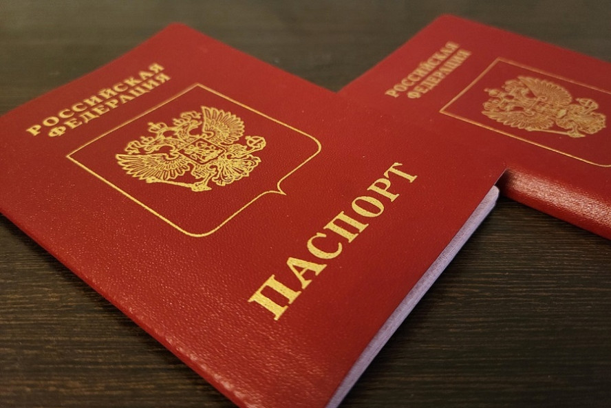 Путин подписал закон, упрощающий получение гражданства