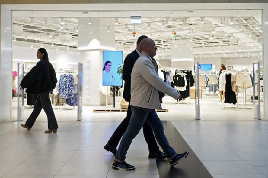 Бренды Zara и Uniqlo готовятся вернуться в Россию