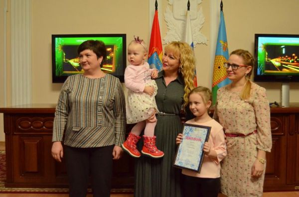 В Тамбове наградили победителей конкурса "Мой новогодний город"