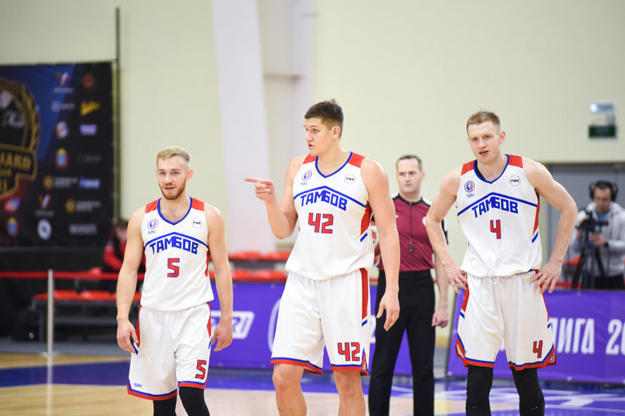 Баскетбольный клуб "Тамбов" потерпел поражение в Свердловской области