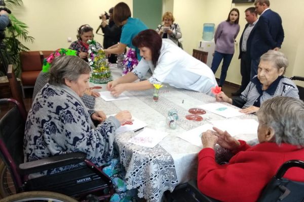 В этом году в Тамбовской области продолжат проект по уходу за пожилыми людьми