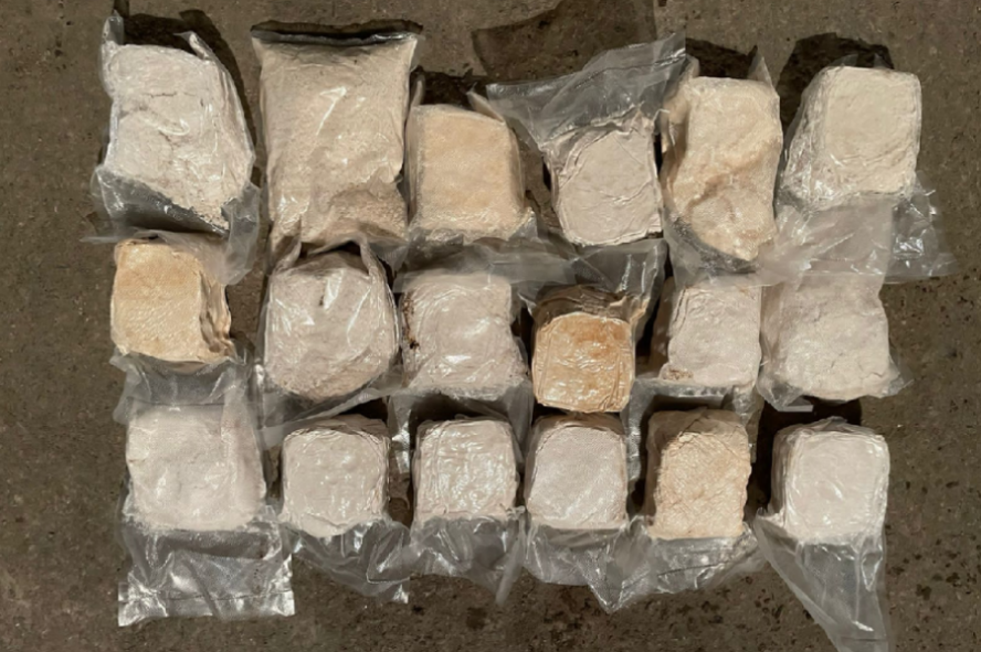 Тамбовчанин пытался продать более 9 кг наркотиков