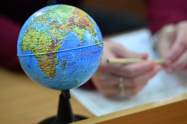 В Госдуму внесли законопроект, запрещающий распространение неточных карт России