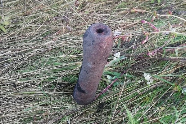 В Тамбовском районе недалеко от жилого дома найден артиллерийский снаряд