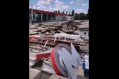 В Тамбове начали сносить здание автовокзала на Киквидзе