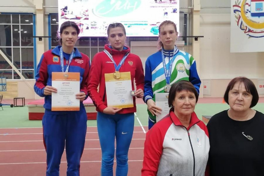 Тамбовские легкоатлеты штурмуют пьедестал почёта чемпионата России