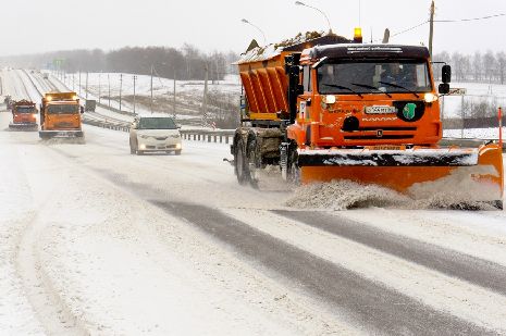 На федеральных трасах Тамбовской области ликвидируют последствия снегопада