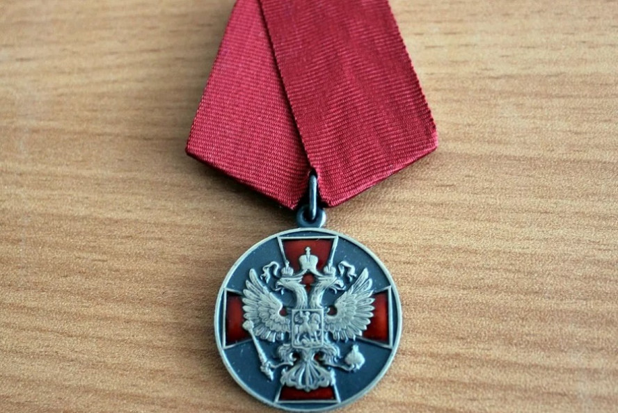Тамбовский тракторист-машинист награждён медалью ордена "За заслуги перед Отечеством" II степени
