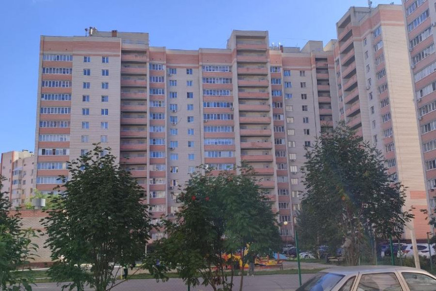 Итоги дня: продажа дома бывших владельцев "Ланта", приговор за хищение денег, выделенных на ремонт дорог, премьера в Тамбовском молодёжном театре