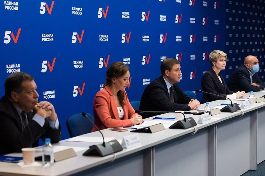 Андрей Турчак: Работа над народной программой "Единой России" не прекратится после выборов