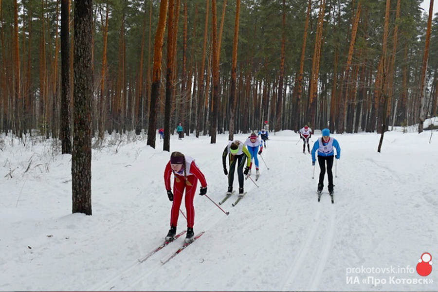 На лыжной трассе в Котовске состоялись спринтерские гонки