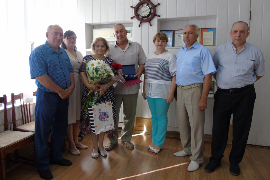 Награды за супружескую верность удостоены две семьи Моршанского района