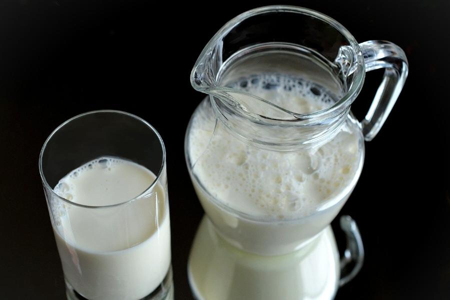 В Инжавинском районе в Центр поддержки семьи и помощи детям поставляли некачественное молоко