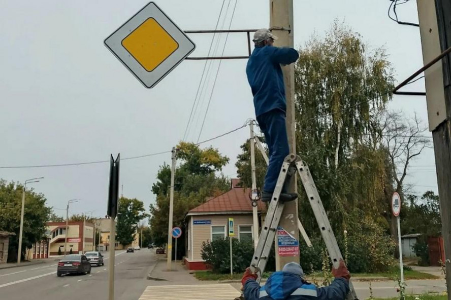 В Тамбове в этом году установили 324 дорожных знака