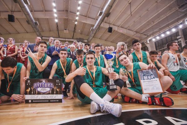 Стали известны сильнейшие школьные команды Тамбовской области по баскетболу