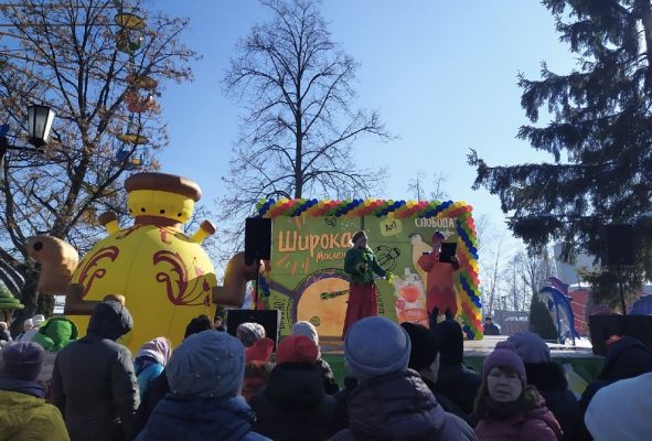 Тамбовчане провожают зиму в городском парке культуры и отдыха