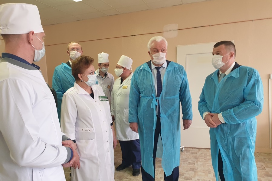 Александр Никитин проверил готовность Рассказовской ЦРБ к приему пациентов с коронавирусом