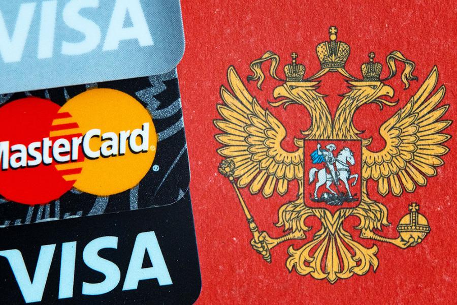 В России могут разрешить блокировку денежных переводов без суда на 10 дней