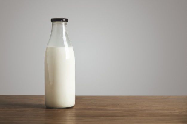 Россельхознадзор потребовал уничтожить более двух тонн продукции "Рассказовское молоко"