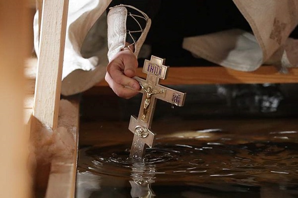 Путин решил не принимать участие в крещенских купаниях