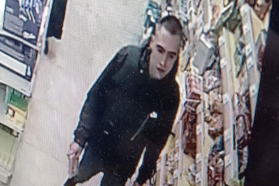 Полиция разыскивает мужчину, совершившего грабёж в супермаркете на юге Тамбова