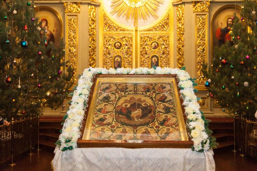 Православные тамбовчане празднуют Рождество Христово