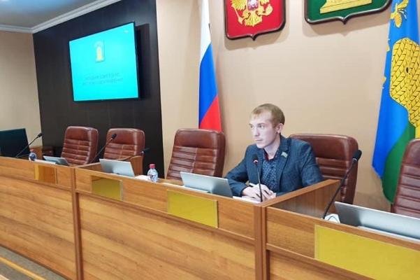 Тамбовского депутата от партии "Родина" наказали за мат и неповиновение полиции