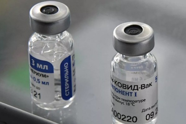 В производстве российской вакцины от коронавируса отмечен позитивный перелом
