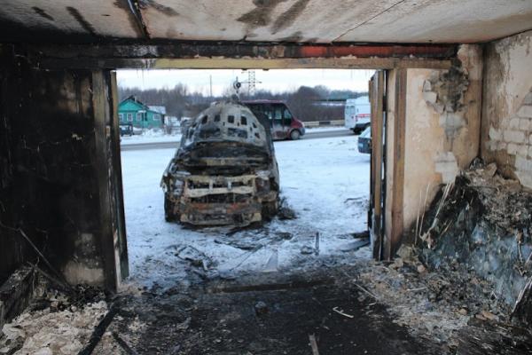 В Мичуринске вынесли приговор женщине, организовавшей поджог машины бывшего мужа