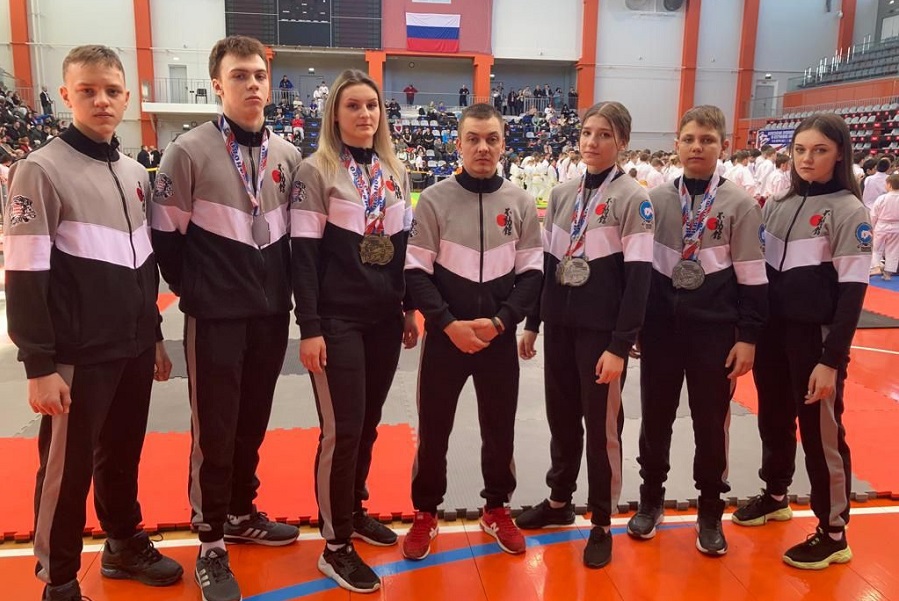 Тамбовчане завоевали пять медалей на Всероссийских соревнованиях по всестилевому каратэ