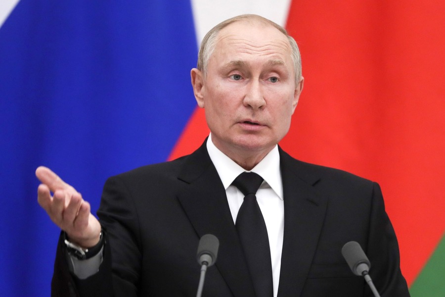 Владимир Путин уходит на режим самоизоляции