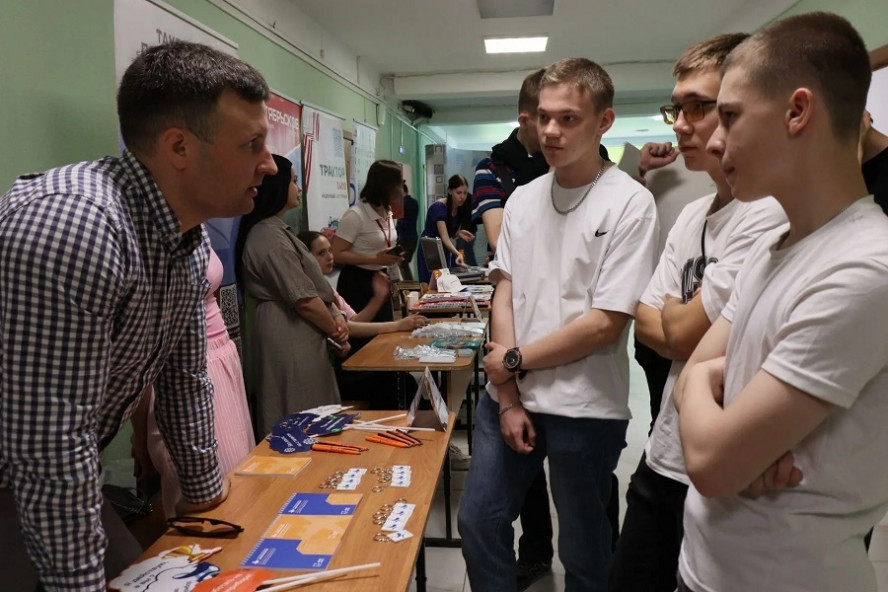 Более 300 студентов тамбовских колледжей поучаствовали в ярмарке трудоустройства "Старт карьеры"
