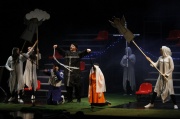 
В Тамбове показали оригинальную интерпретацию пьесы "Ромео и Джульетта".
На сцене блистали представители тамбовского драматического и молодежного театров, МХТ имени Чехова и театра "Сатирикон".