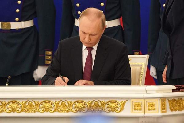 Владимир Путин подписал указы о вхождении новых территорий в состав РФ